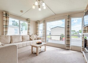 Living area - Gold Caravan with parking 6 (Skegness)