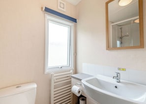 Bathroom - Gold Caravan with parking 6 (Skegness)