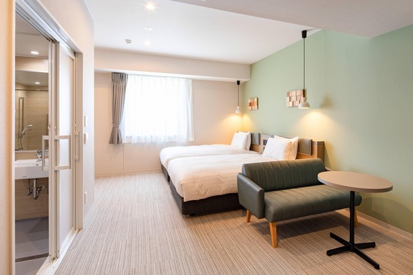 Premium bedding, in-room safe, laptop workspace, blackout drapes