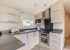 Private kitchen - Gold Caravan with parking (Skegness)