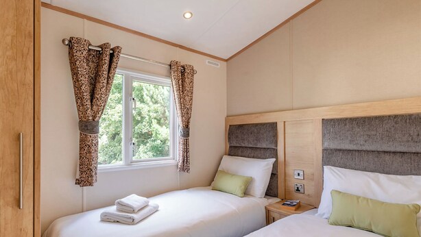 2 bedrooms