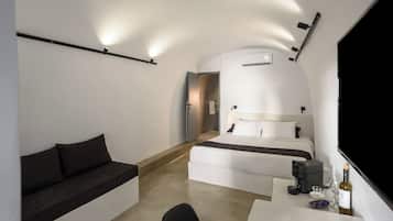 Kamar Double atau Twin Ekonomi | Brankas, meja kerja, ruang kerja ramah laptop, dan Wi-Fi gratis