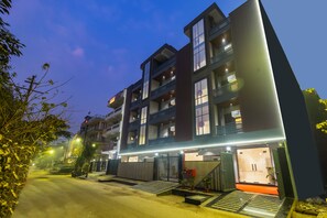 Exterior - Hotel Elite Clark (Noida)