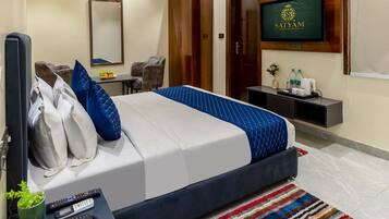 Deluxe Double Room, City View | In-room safe, desk, laptop workspace, free WiFi