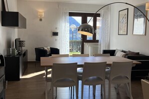 Dining - Panoramic Lakefront Apartment for 5 (Pieve di Ledro)