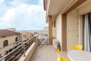 Outdoor dining - Terrazza vista mare, Posteggio, Arie dir (Castelsardo)