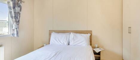 2 bedrooms