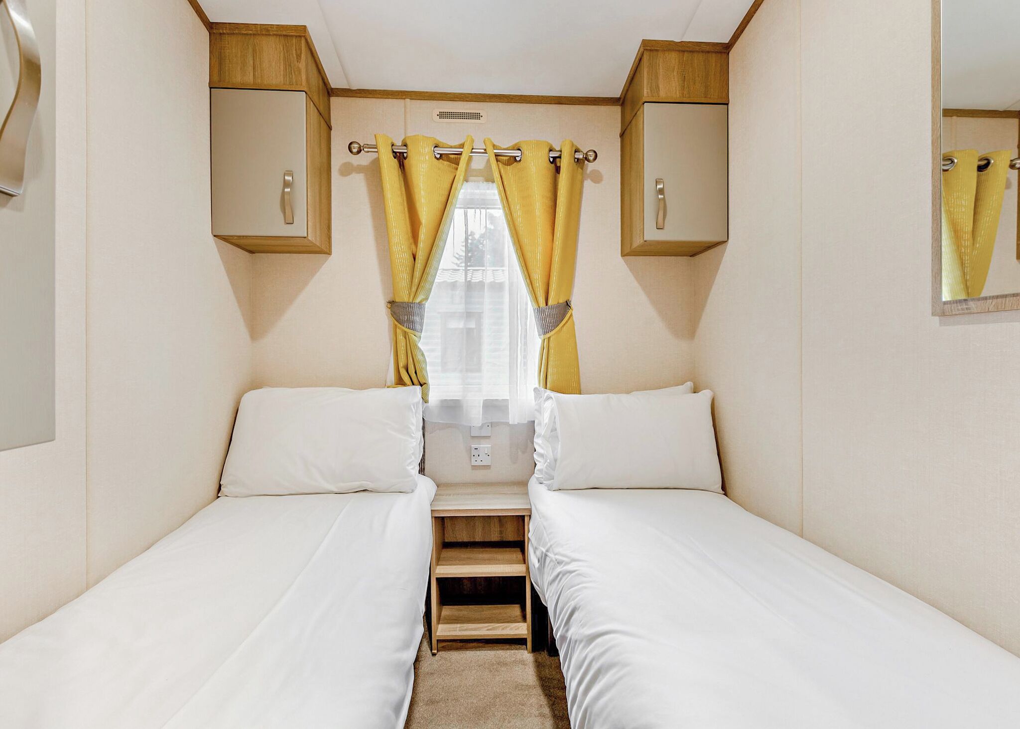 2 bedrooms