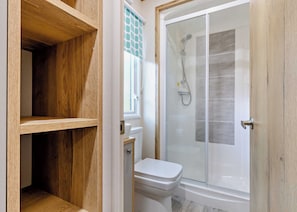 Bathroom - Bronze Premium 1 Caravan slps 2, parking (Bowness-on-Windermere)