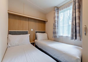 2 bedrooms - Bronze Premium 2 Caravan slps 4, parking, decking (Bowness-on-Windermere)