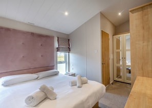 2 bedrooms - Deluxe Lodge with parking & ensuite 4 (Shanklin)