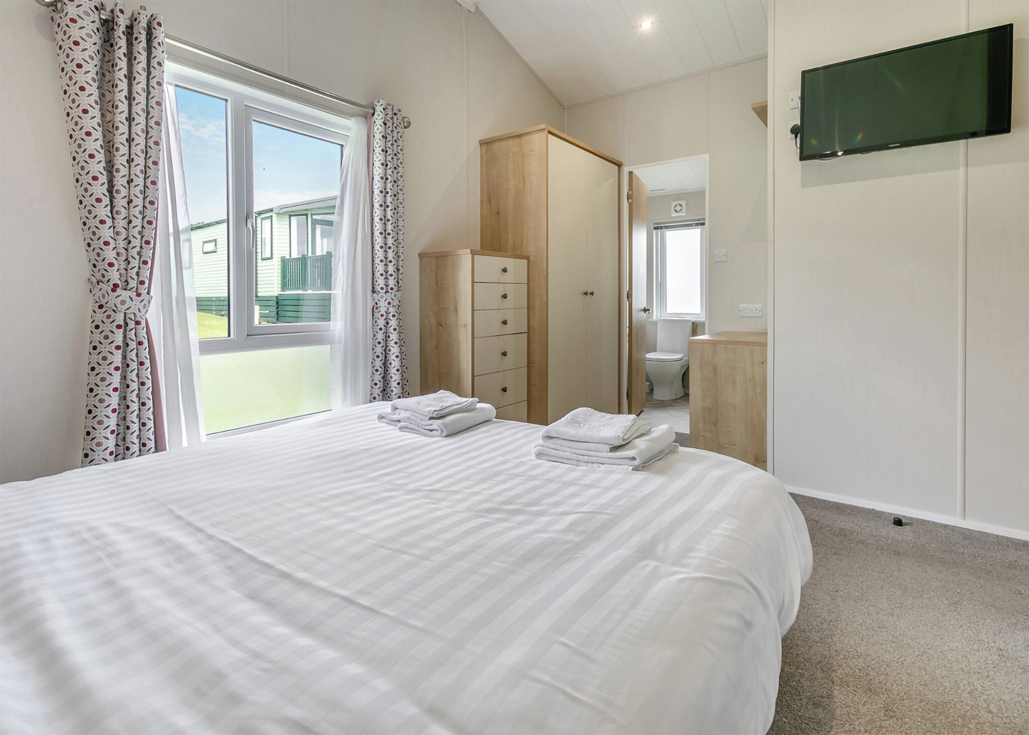 3 bedrooms