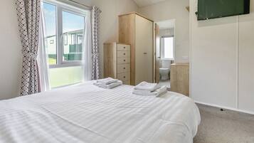 3 bedrooms