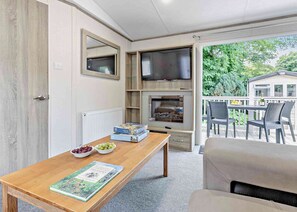 TV - Gold Premium Caravan with parking (Bowness-on-Windermere)