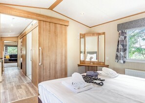 2 bedrooms - Silver Premium 2 Caravan, Sleeps 6. With decking (Bowness-on-Windermere)