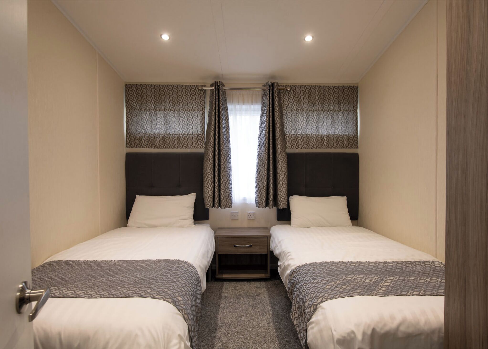 4 bedrooms
