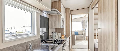 Fridge, oven, stovetop, toaster