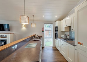 Fridge, oven, stovetop, toaster
