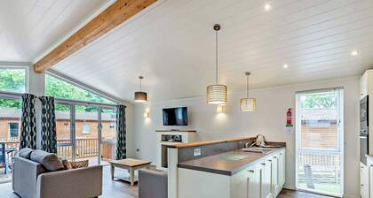 Deluxe Lodge with ensuite & decking