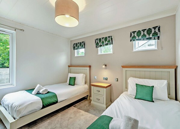 Bedroom, Bed, House