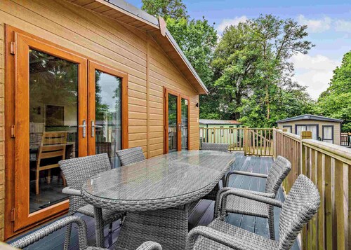 Deluxe 3 Lodge, slps 8, parking, ensuite & decking