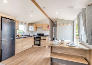 Fridge, oven, stovetop, toaster - Silver 3, Slps 8, parking (Porthcawl)