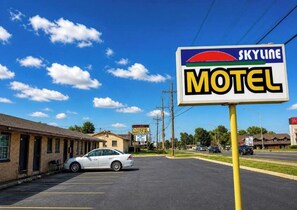 View from property - Skyline Motel Bartlesville Hwy 75 (Bartlesville)