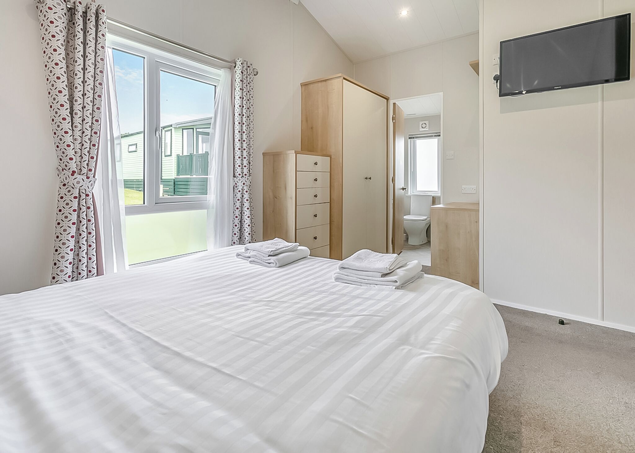3 bedrooms