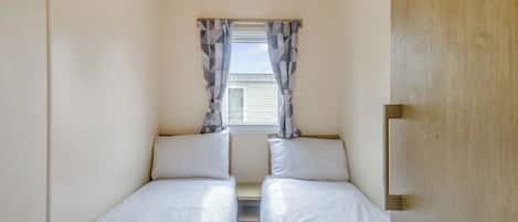 2 bedrooms