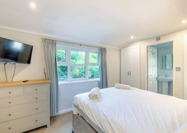 2 bedrooms