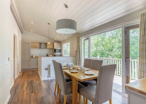Dining - Superior 3, Slps 6, parking, decking (Porthcawl)