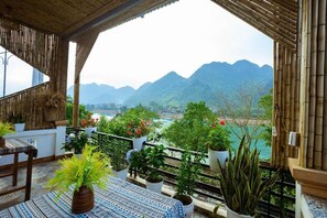 家庭雙人或雙床房, 2 間臥室, 河景 | 住宿地面