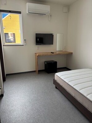 Chambre Double, vue ville | Bureau, espace de travail pour ordinateur portable, Wi-Fi gratuit