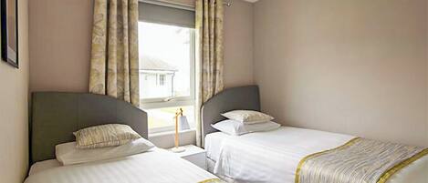 2 bedrooms