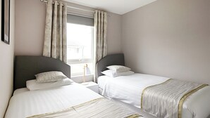 2 bedrooms