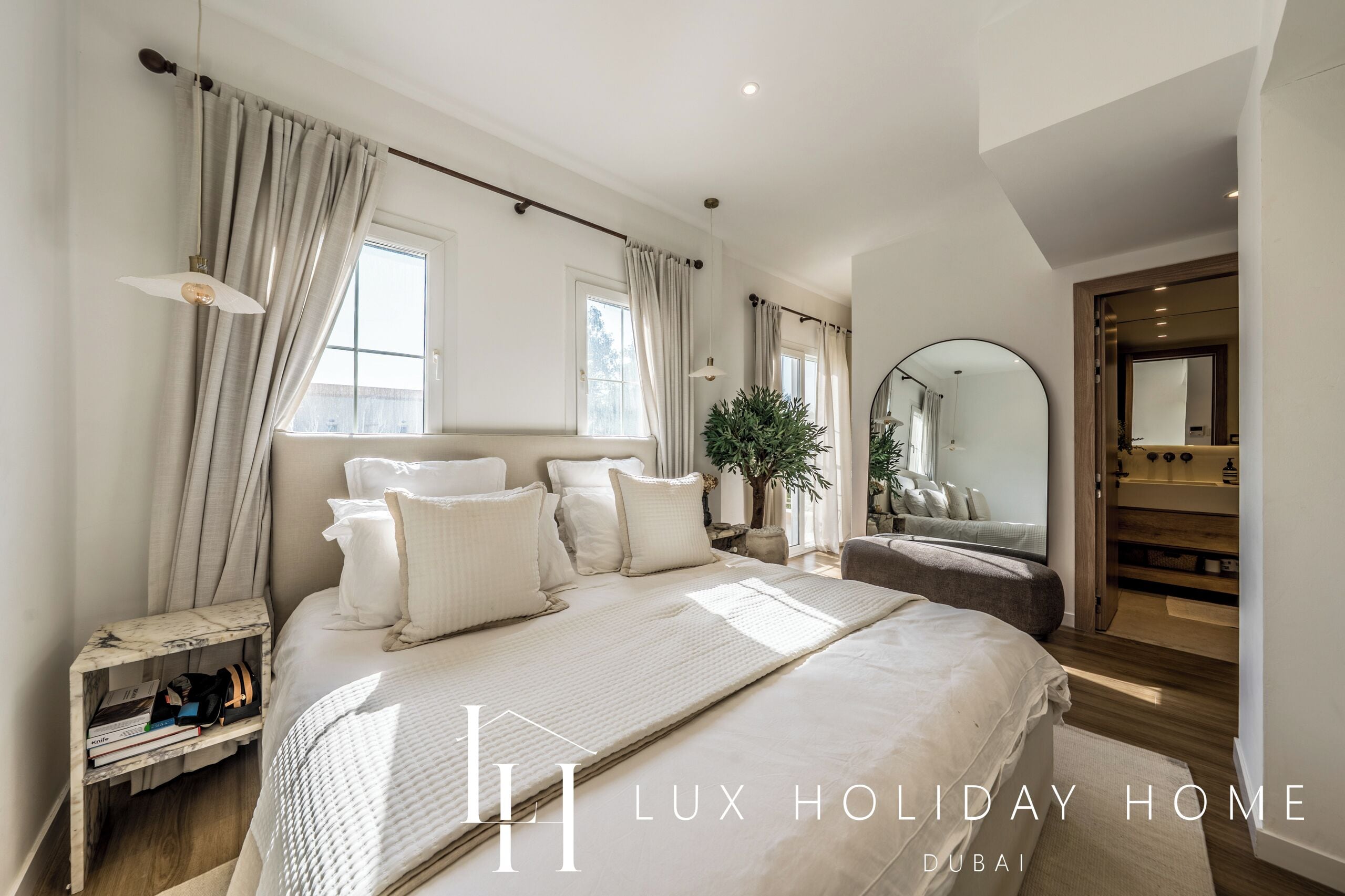 Setrika/meja setrika dan Wi-Fi gratis