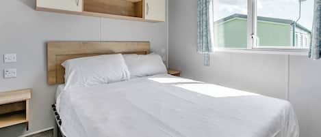 2 bedrooms