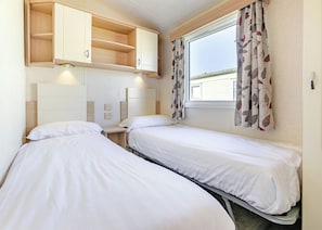 Room - Silver Caravan with parking (Lizard Peninsula)