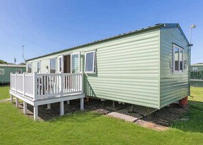 Exterior - Silver Caravan with parking, ensuite & decking (Lizard Peninsula)