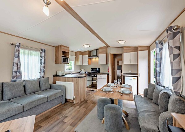Interior - Gold Accessible with parking & decking (Lizard Peninsula)