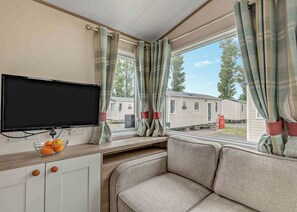 Living area - Bronze 2 Bedroom Caravan, Sleeps 6. With parking (Great Yarmouth)