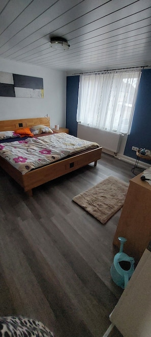 2 bedrooms, free WiFi, bed sheets
