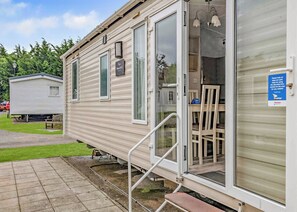 Exterior detail - Gold Premium Caravan with ensuite (Great Yarmouth)