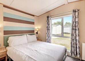 2 bedrooms - Silver Caravan with ensuite (Great Yarmouth)