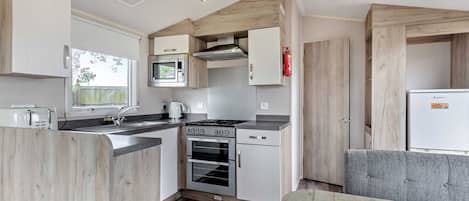 Fridge, oven, stovetop, toaster