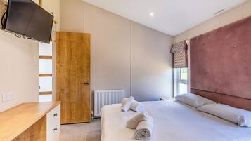 2 bedrooms