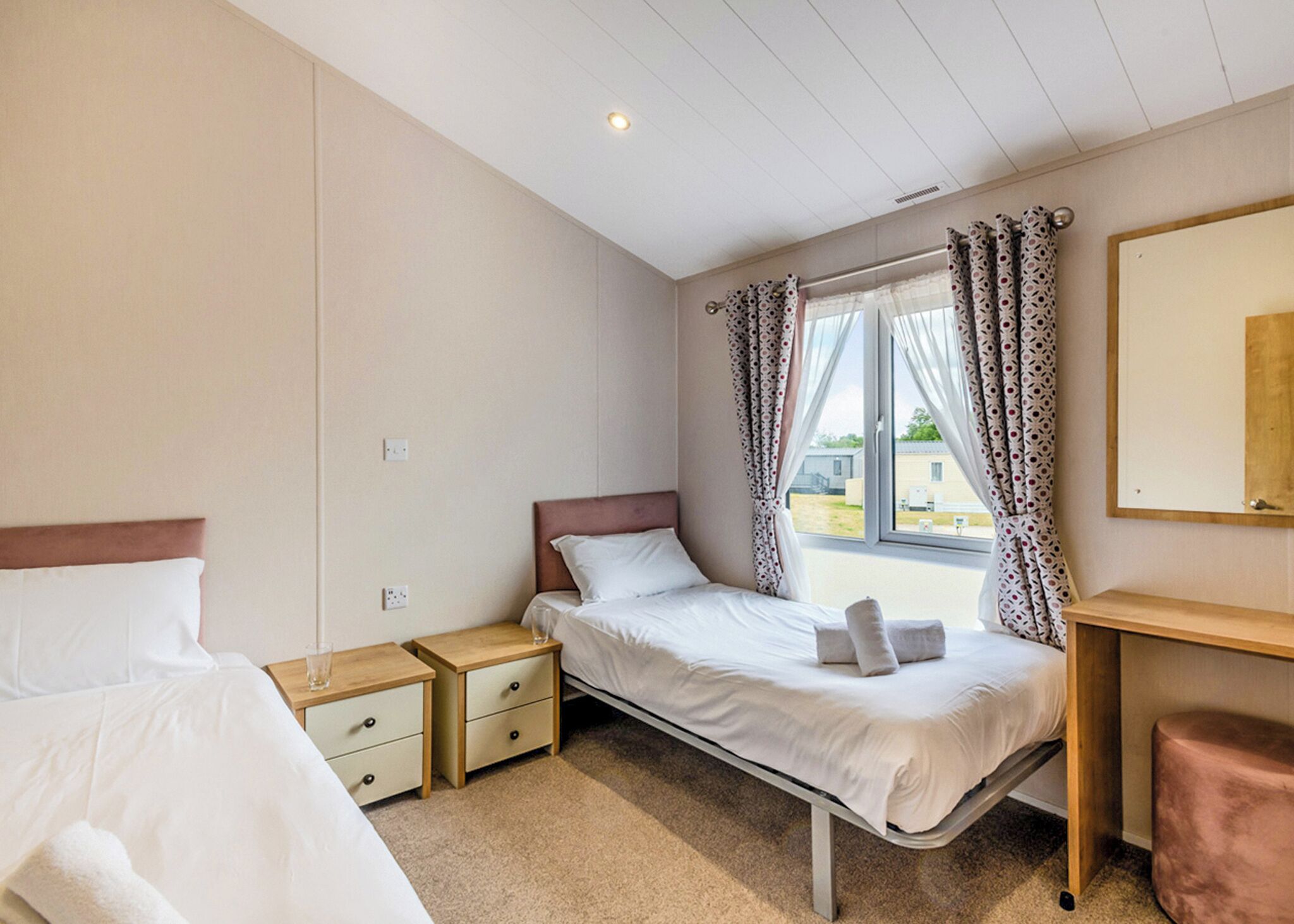 2 bedrooms