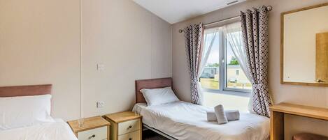 2 bedrooms