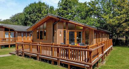 Deluxe 3, Slps 6, parking, ensuite, decking