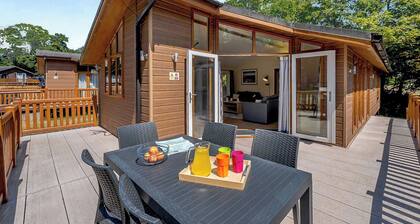 Deluxe 3, Slps 6, parking, ensuite, decking
